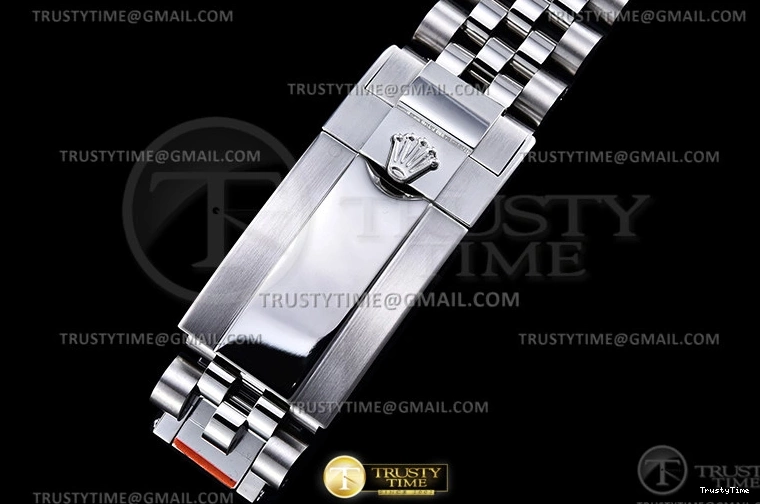 0210 ROLGMT0211 – GMT II 126710 Jub 904L SS SS Blk VRF A3285 CHS MAX Vibrant 963